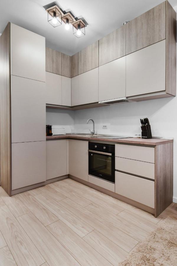 Studio Win Herastrau Voluntari ภายนอก รูปภาพ